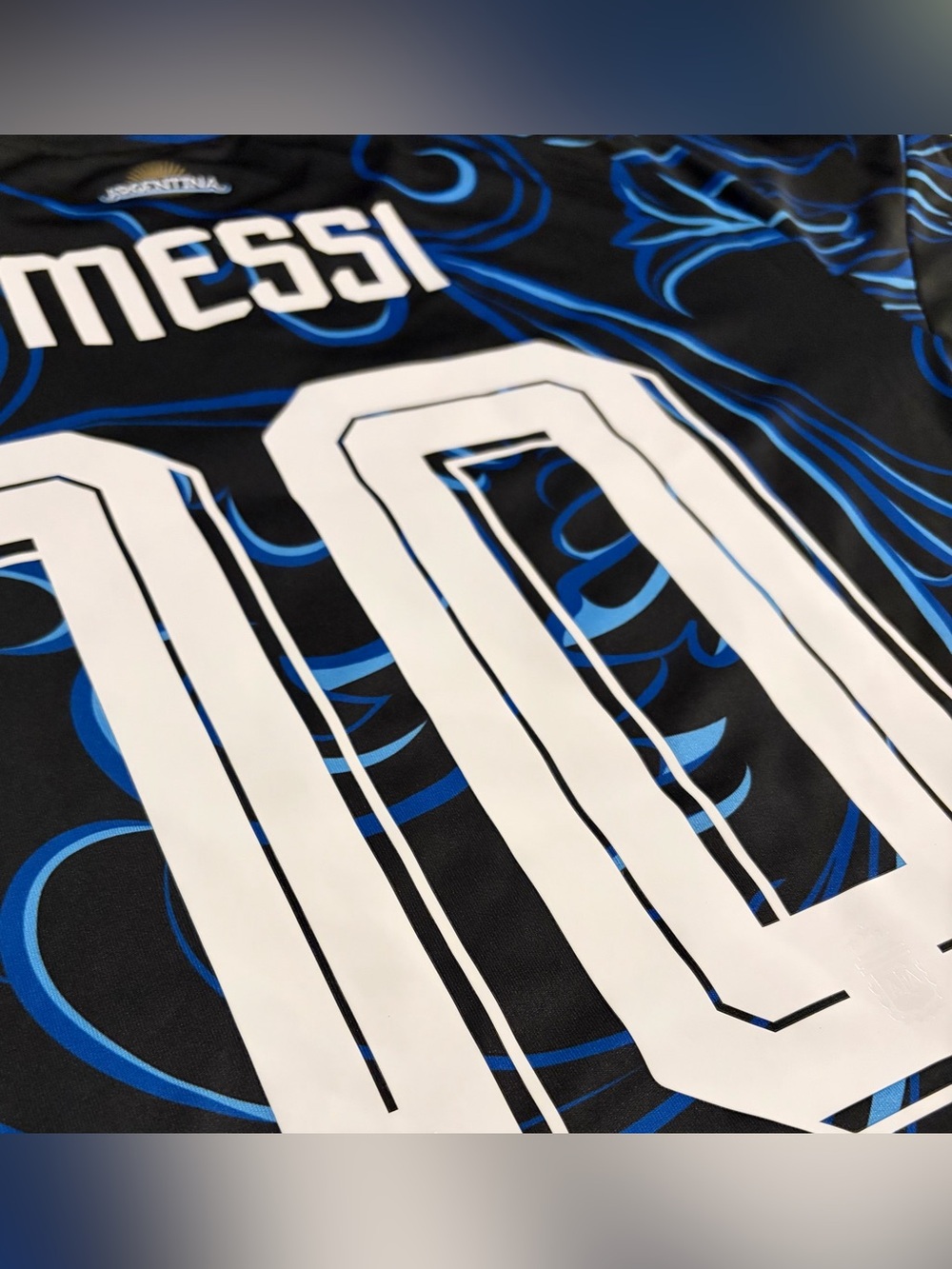 Adidas Authentic Argentina 2026 National Team KH3940 Messi #10 Jersey Men’s XL - Picture 9 of 9